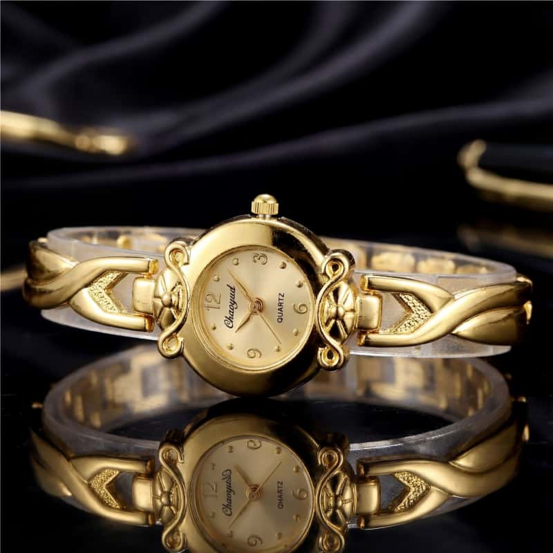 นาฬิกาข้อมือผู้หญิงขนาดเล็ก ดี - Luxury Watch Top 10 บทวิจารณ์และราคา
