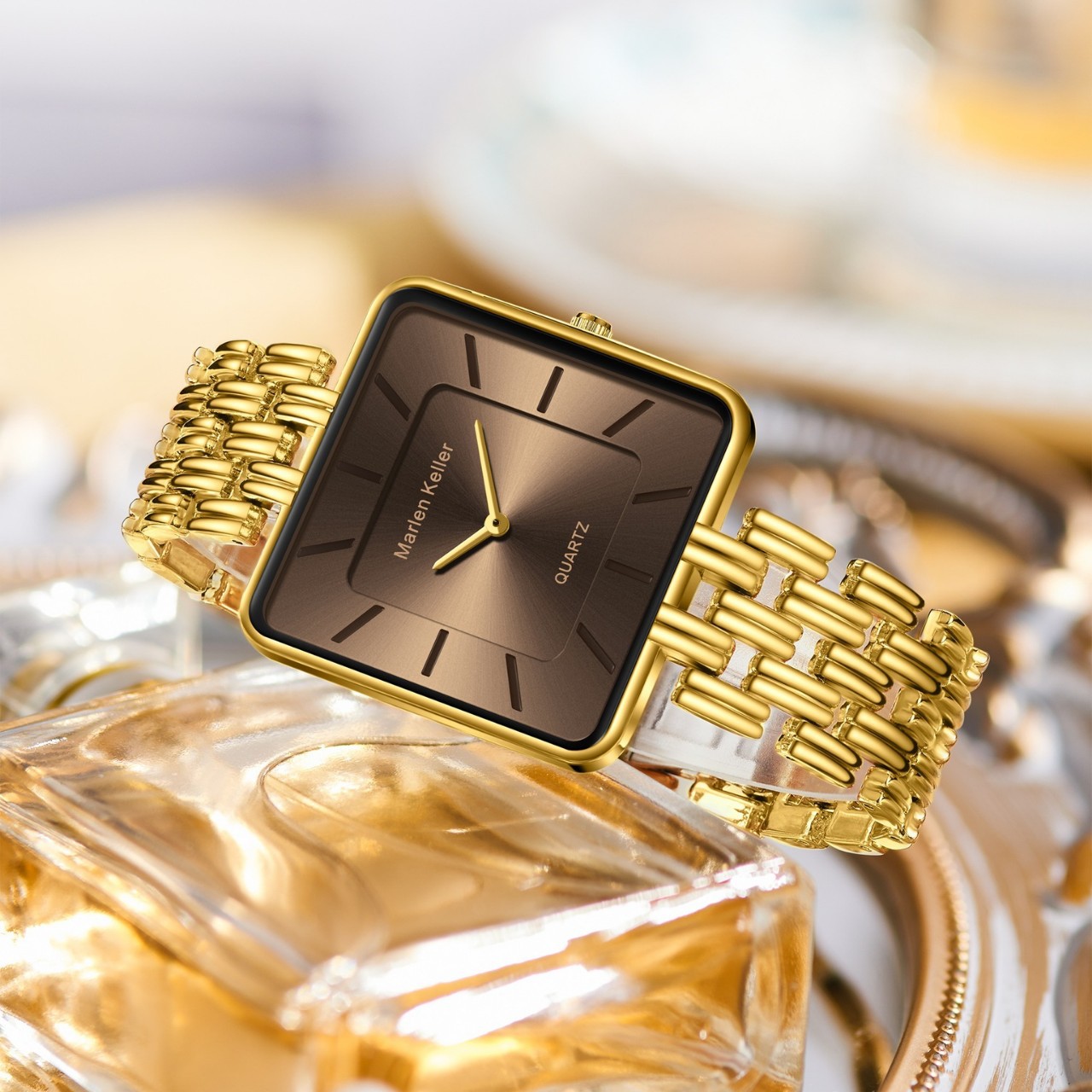 นาฬิกาข้อมือผู้หญิงทรงสี่เหลี่ - Luxury Watch Top 10 บทวิจารณ์และราคา